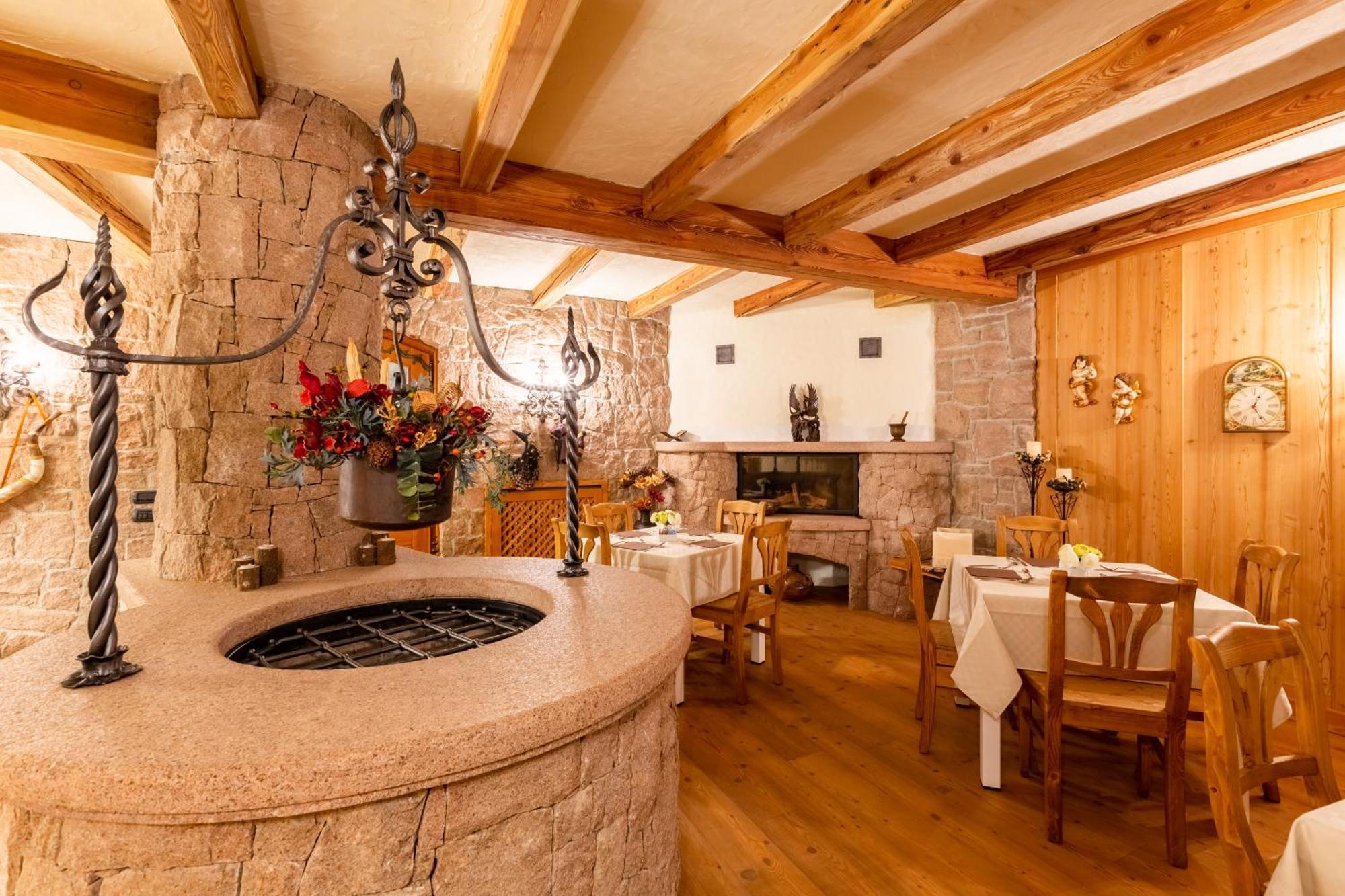 Appartamento Le Colonne - Relais Villa Quercia Tassullo Dış mekan fotoğraf